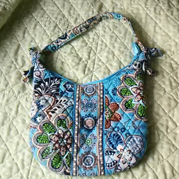 Vera Bradley Handbags - 🐞 2/$10  Blue Vera Bradley bag